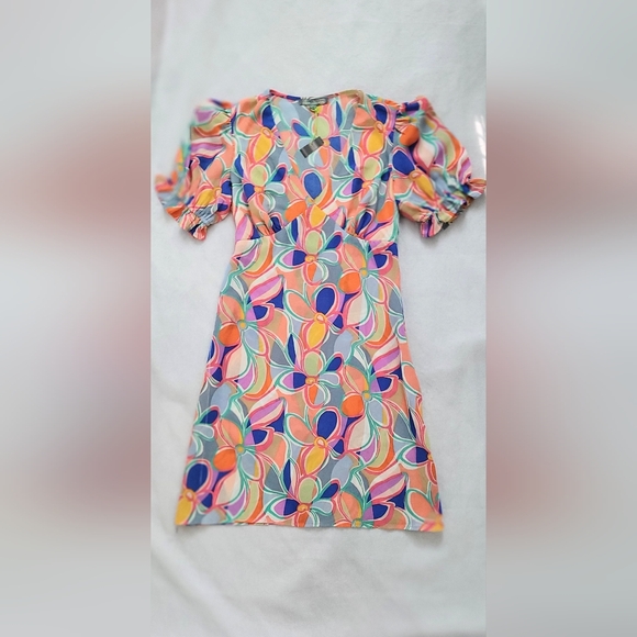 Good Luck Gem Dresses & Skirts - NWT! Floral Mod Good Luck Gem Women's Puff Sleeve Minidress Size XS